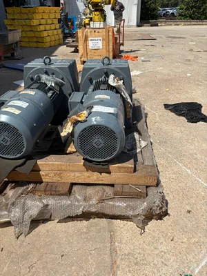 USED SEW-EURODRIVE R137 CV160M4/BM/TF/V/AV1H