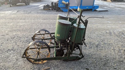 USED JOHN DEERE 246
