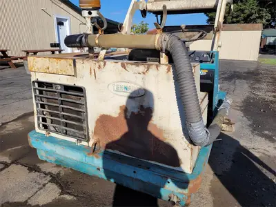 USED 1998 TENNANT 255 II