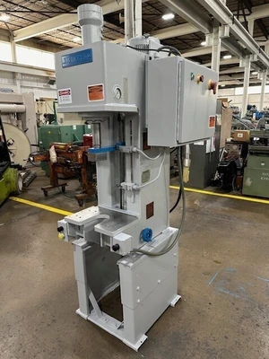 1986 MULTIPRESS WR8 C Frame and Gap Frame Press | Kempler Machinery (2)