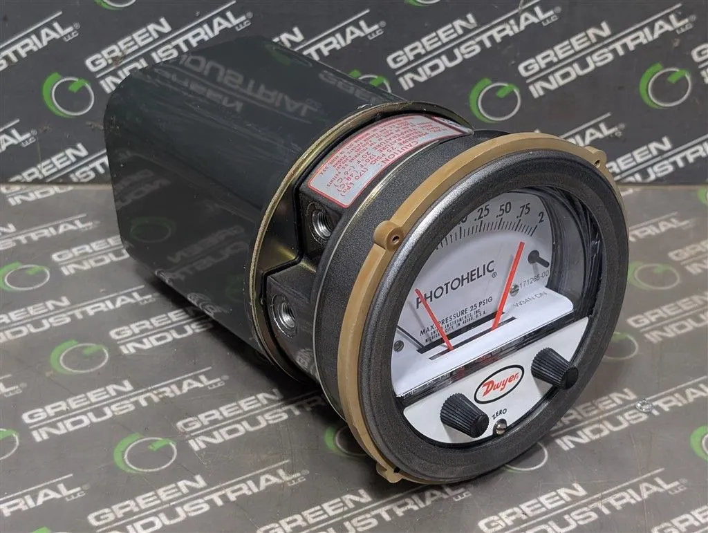 Dwyer 171265-00 Photohelic Pressure Gauge Assembly 0-2 Inches of Water New NIB