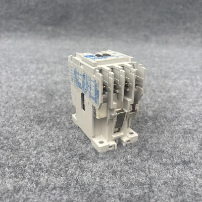 Used Cutler-Hammer CD15BNS3 PLC Contactors California US | Davliegogo LLC #1706508