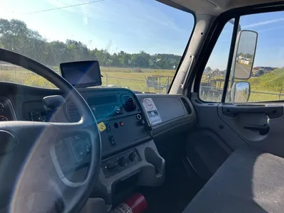 Used 2018 FREIGHTLINER BUSINESS CLASS VAN BODY Box trucks Minnesota US | Carco Truck & Equipment #1514292