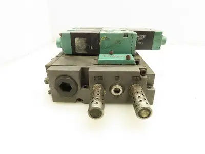 081SS600M000061 Pneumatic Flexiblok Manifold 3 Spool Valve 24VDC