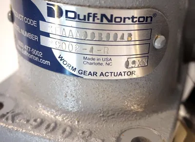 NEW DUFF NORTON M9002-4-R WORM GEAR ACTUATOR KFAAA00B004B M90024R