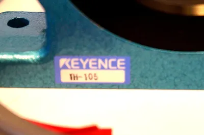 NEW KEYENCE TH-105 SENSOR HEAD TH105