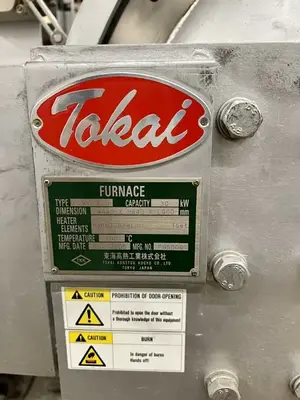 17-21/64" x 17-21/64" x 35-7/16" Tokai Konestsu #D-Wax-Kiln, ceramic degreasing vacuum sintering de-waxing furnace / kiln, 30 kW, 1292°F, panel heater, 2005