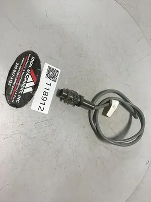 USED BALLUFF BES 516-325-SA56