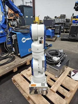 USED 2014 YASKAWA MOTOMAN SIA20F