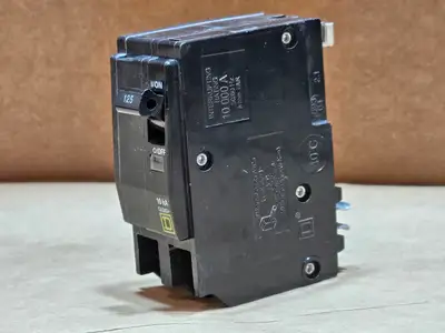 USED SQUARE D QO2125