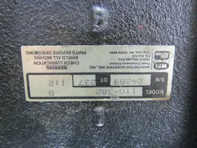 Von Ruden 110-382 G 1:2 Ratio Right Angle Double Shaft Gear Box Speed Reducer