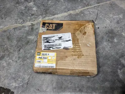 NEW CATERPILLAR 8W-2597