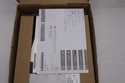 NEW IN BOX Siemens 6SL3210-1KE21-3UF1/ 6SL32101KE213UF1 DRIVE SINAMICS STOCK H11