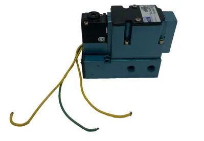 USED MAC VALVES 6211C-111-PM-111DA SOLENOID VALVE 6211C111PM111DA