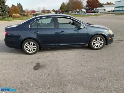 USED 2009 VOLKSWAGEN JETTA
