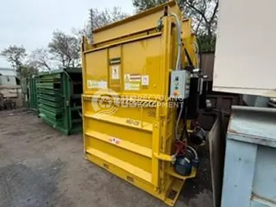 USED HARMONY EIGHT (8) M60-CB VERTICAL BALERS