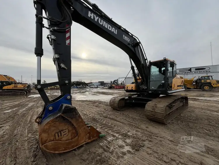 Used 2023 HYUNDAI HX260AL Crawler Excavators North Carolina US | National Equipment Dealers #1422508
