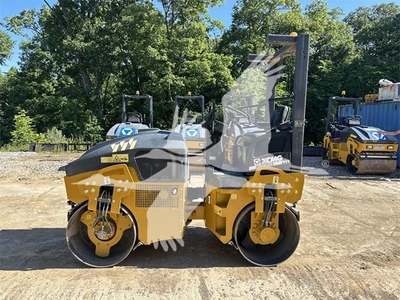 USED 2021 XCMG XMR303S