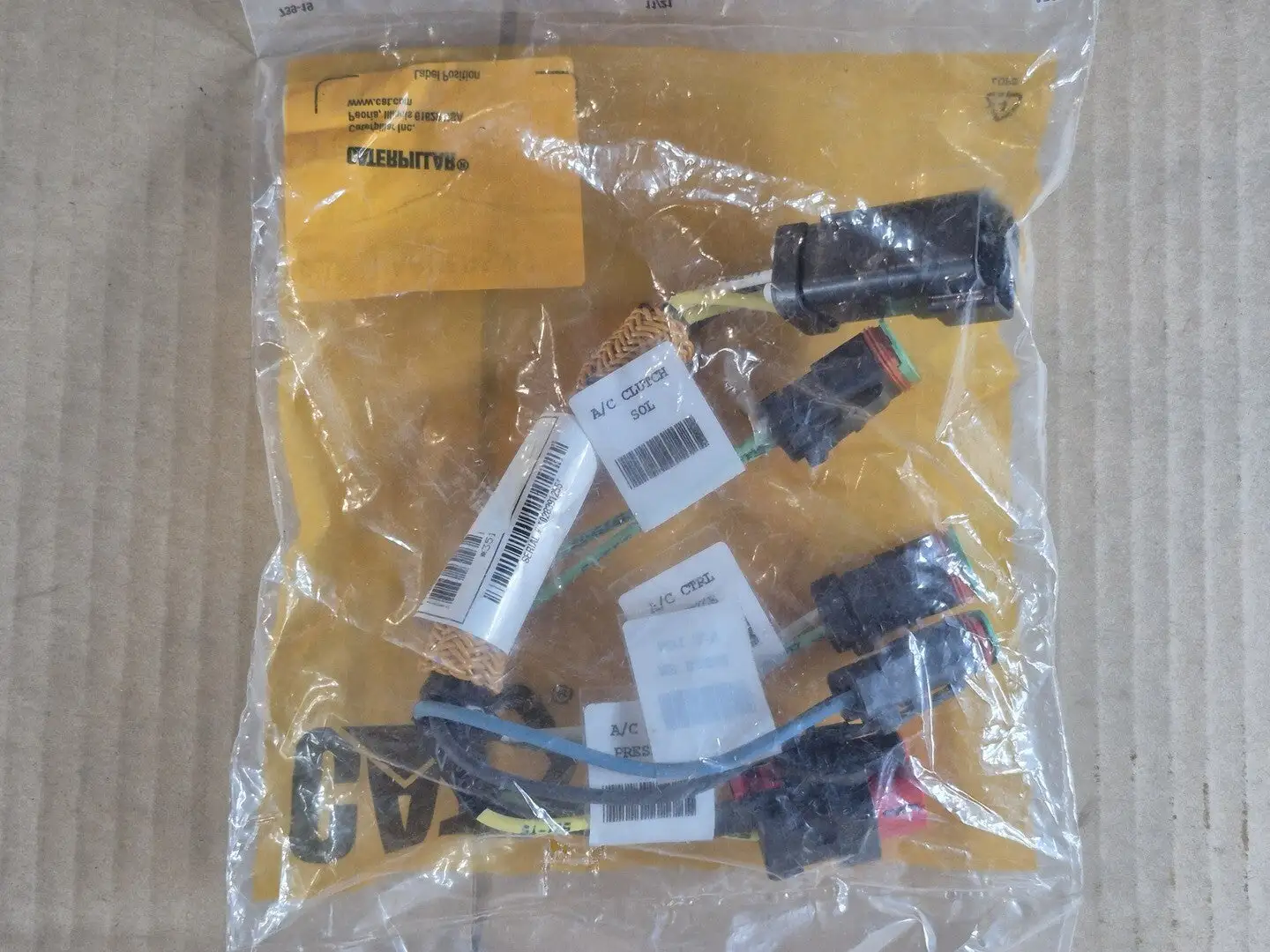 NEW CATERPILLAR 351-8899