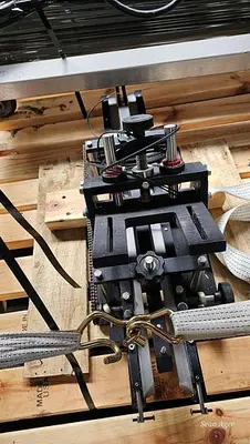 A Packaging Systems Inline Capper