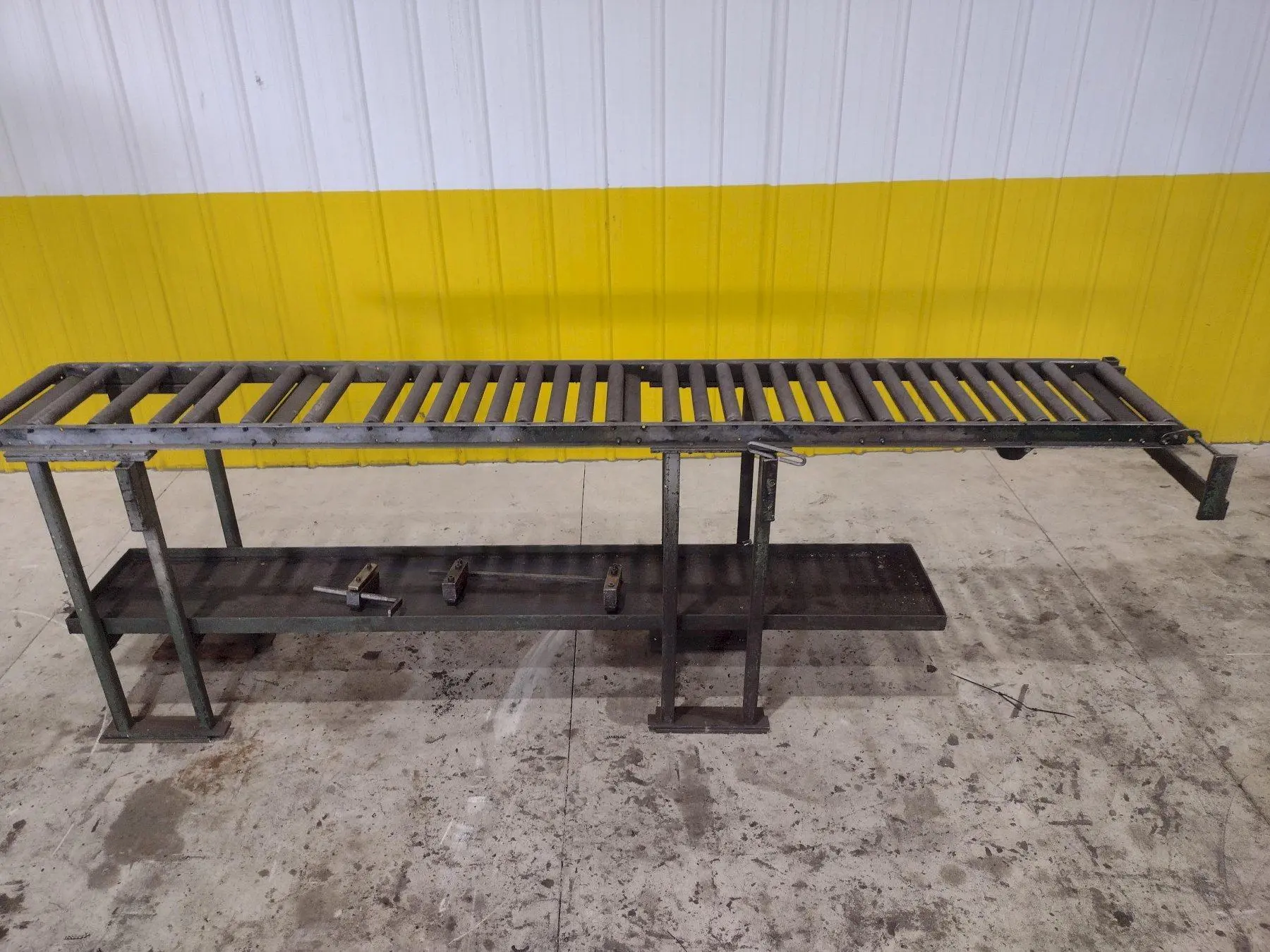 120" LONG X 16" WIDE X 39" ROLLER CONVEYOR: STOCK #21840