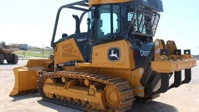 USED 2025 Deere 700 P-TIER XLT