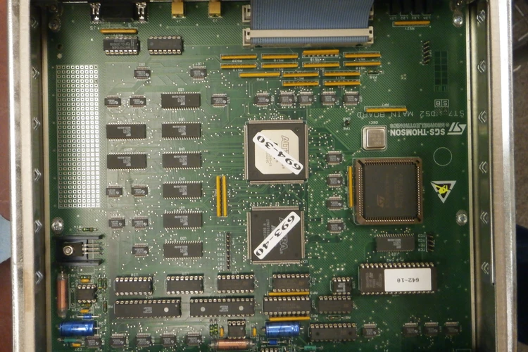 Used STMicroelectronics ST7MDTU2-EMU2B Miscellaneous Equipment (Electrical & Power) Arizona US | ASSET CONVERSION SPECIALISTS, INC. #306939