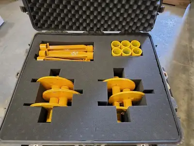 4 Case - Avlite Solar Aviation And Taxiway Light Kit