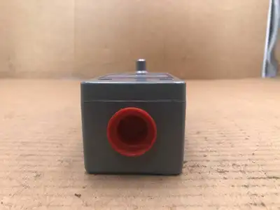 Square D 9007 BR61B2 Limit Switch explosion proof for hazardous location