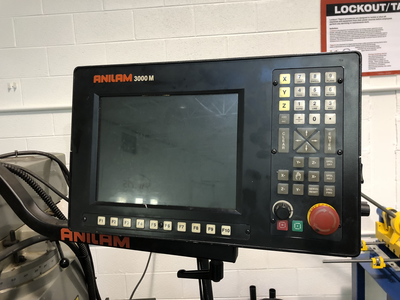 USED 1989 YCM 40 KNEE MILL