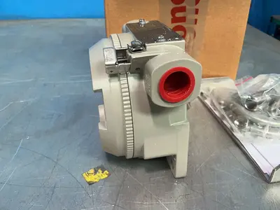 New | in-Stock HONEYWELL STT7001HF20UU000090A111SA000000 Transducers Ohio US | HGR 24 #1414139