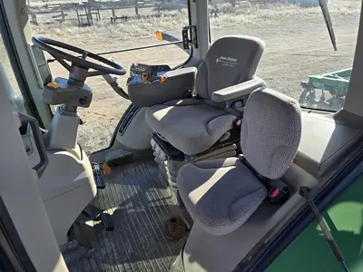 USED 2011 JOHN DEERE 8285R