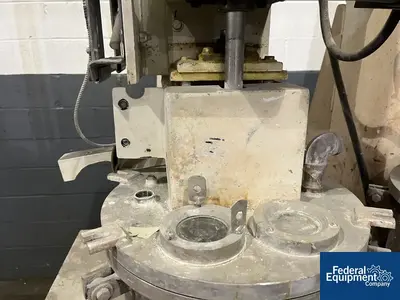 USED Reynolds 5 Gal Reynolds Industries Dual Shaft Vacuum Mixer, Model 5/2