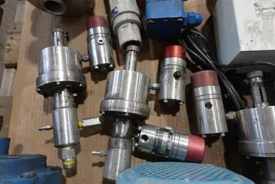 2 PALLETS OF ASSORTED PUMPS AND PUMP PARTS