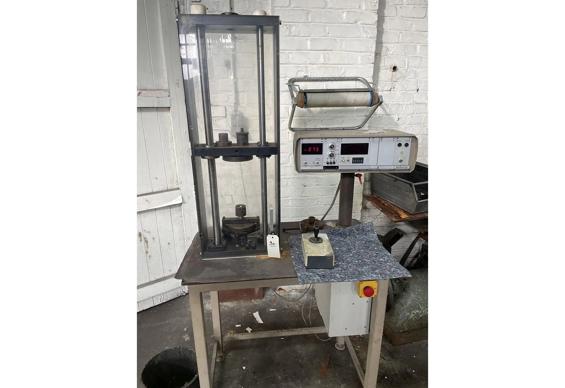 USED BÖHM SPRING TENSION MACHINE