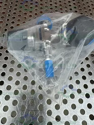 USED 2 AQUASYN 6155535 DIAPHRAGM VALVE W/ 1/2" SANITARY FITTINGS TO HOSE FITTING