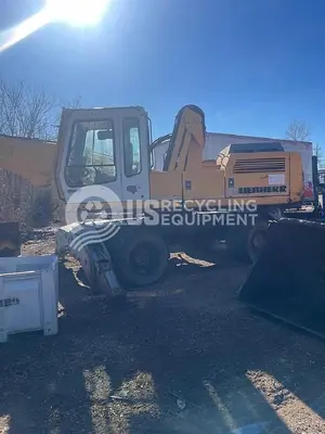 Used LIEBHERR 924 EXCAVATOR WITH LABOUNTY SHEAR Wheel Excavators Missouri US | US Recycling Equipment #1496248