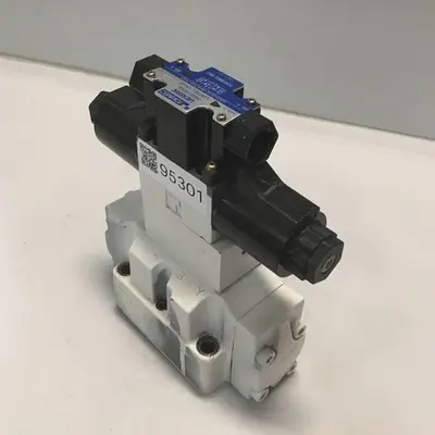 USED TOKIMEC DG4V-3-6C-M-P7-H-7-52 PV