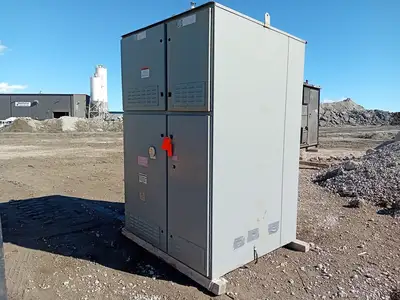 13.8kV 1200 Amp Nema 3 Cabinet with buss bar