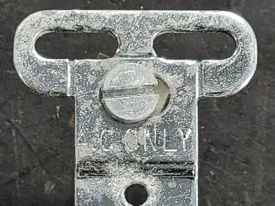 15 Amp, 120/277 Volts Toggle Switch