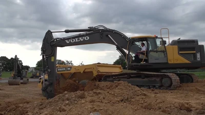 USED 2023 Volvo EC380E