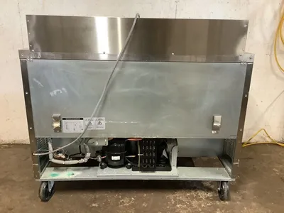 152-0541 Norlake AdvantEdge SP48 Self Contained Sandwich Pizza Prep Table Cooler