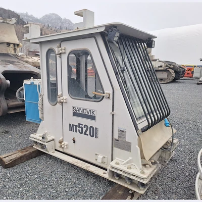 USED 2016 SANDVIK MT520