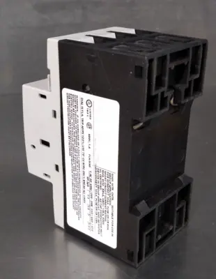 Siemens 3RV1011-1AA10 Manual Motor Starter Protector Breaker Loc 4E32