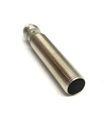 USED BALLUFF INDUCTIVE PROXIMITY SENSOR CYLINDRICAL 4MM RANGE