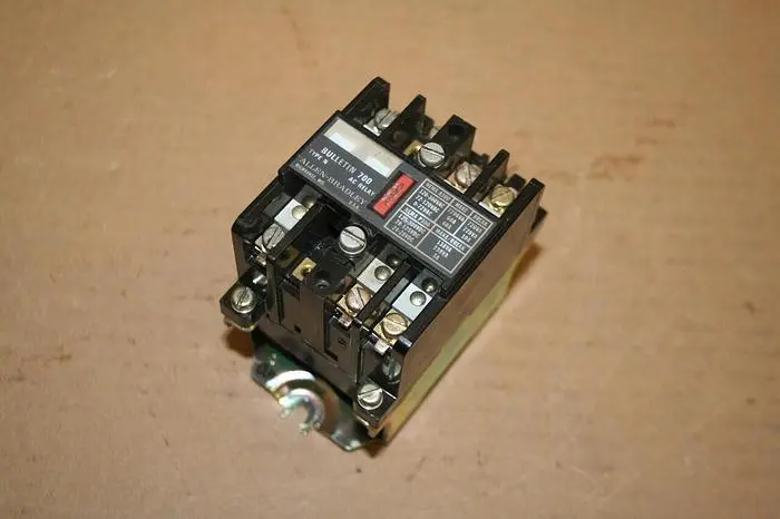 Used ALLEN BRADLEY 700-N200A1 SER C Relays & Switches Michigan US | Ideal Machinery #580931