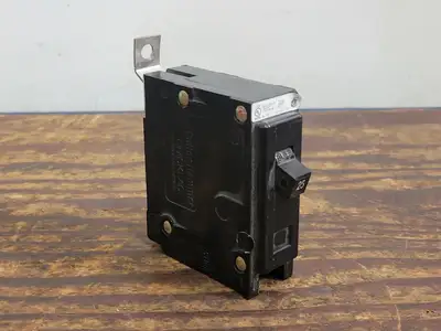 USED CUTLER-HAMMER BA125