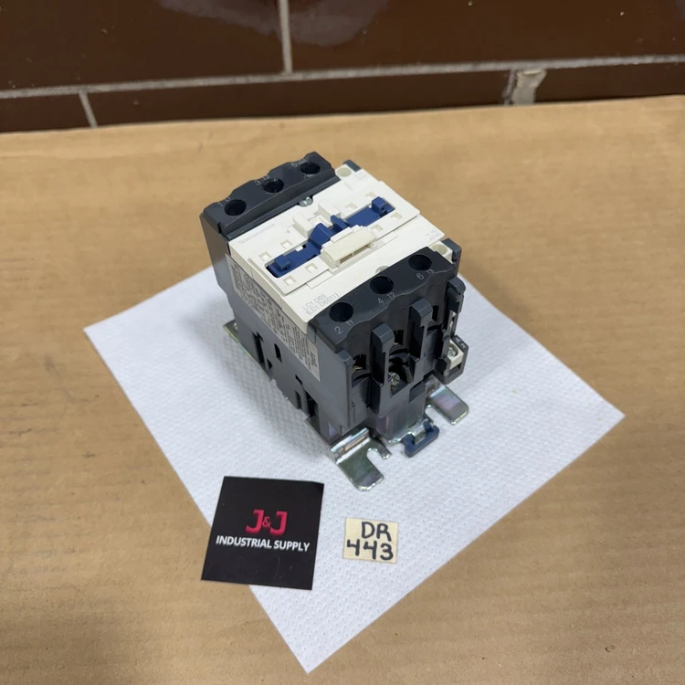 Used Schneider Electric/Telemecanique 0444920 0141 Electronics & Components | J&J Industrial Supply #546212