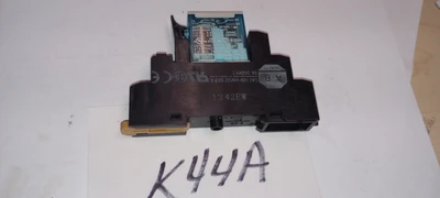 ALLEN BRADLEY 700-HN1212 + 700-HK32Z24 RELAY & BASE