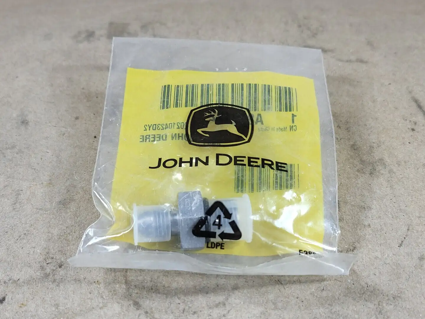 NEW JOHN DEERE A852122
